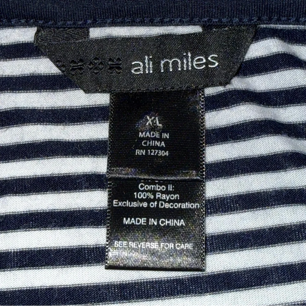 Ali Miles Navy Stripe Tunic Top XL Lace Hem Button Detail Rayon - Picture 5 of 8